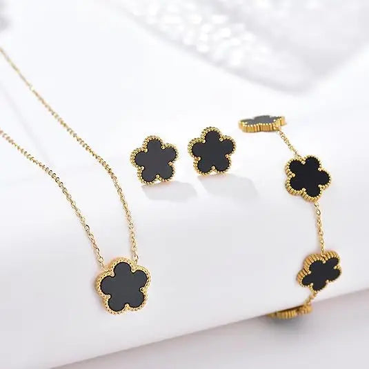 Minimalist "Five-Leaf" Clover Jewelry Set