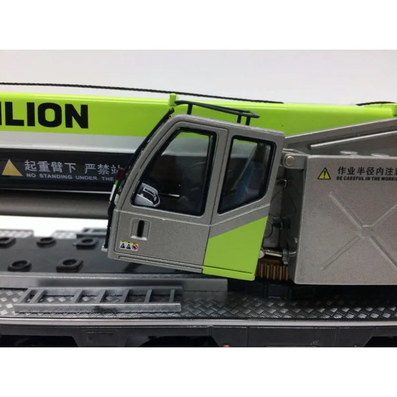 1:50 ZOOMLION QAY220V Diecast All-Terrain Crane Model