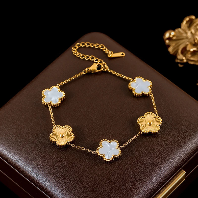 The Emerald Green Clover Bracelet